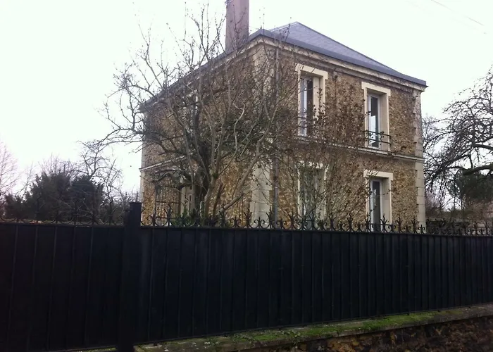 Maison En Pierre De Taille